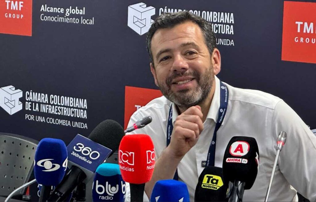 Bogota ; su bono verde y la infraestructura que avanza