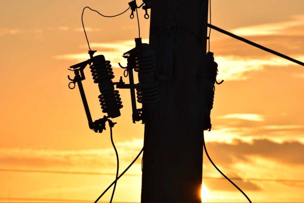 “Hoy el usuario ya no es un actor pasivo. Puede ser también generador y comercializador de energía”, CREG